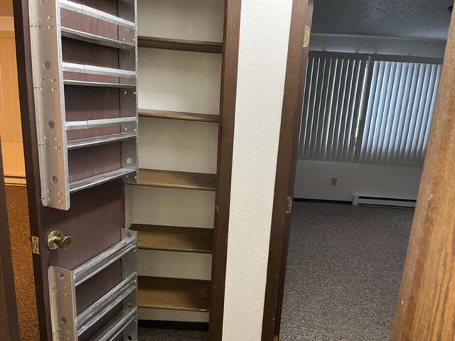 Hall-closet